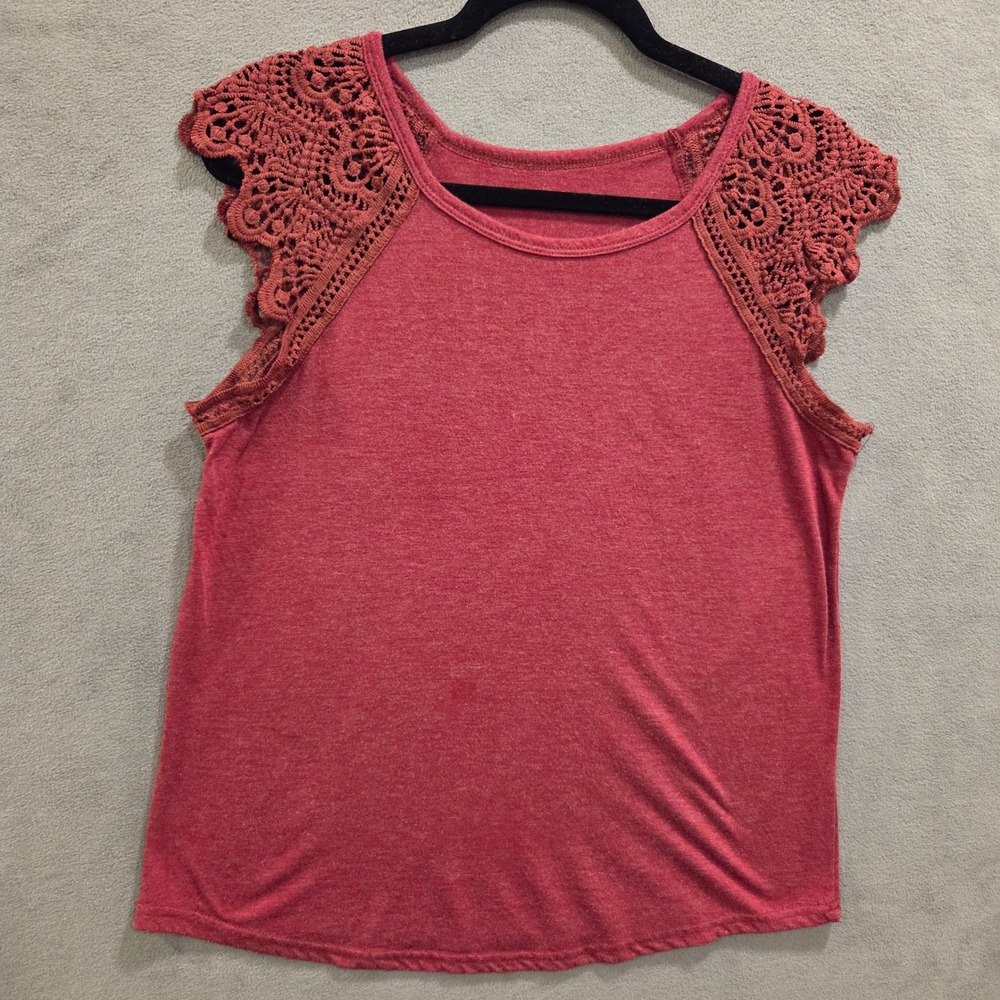 Boho Crochet Lace Cap Sleeve Top Women's Size Medium Feminine‎ Casual Feminine